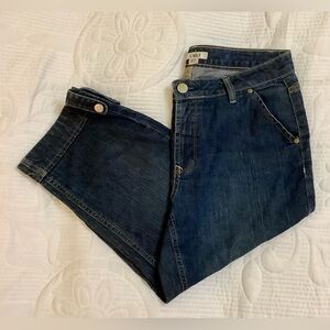Large, Capris Jeans. #Cato